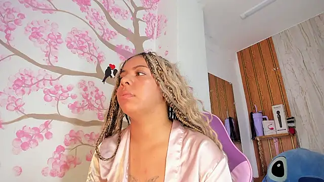 alika01 - Alika01's free webcam