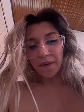 isabella_varella - Isabella_Varella's free webcam