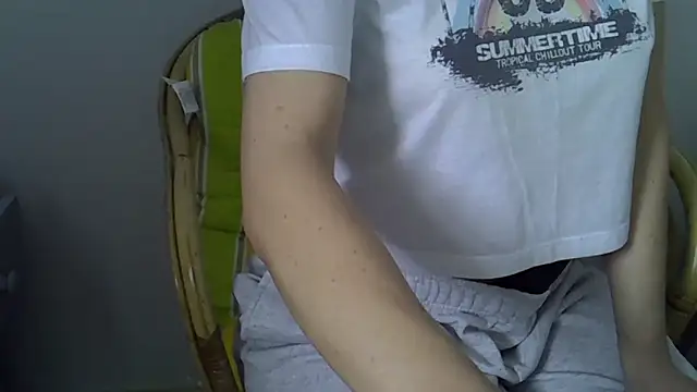 xxmelissabluexx - XxMelissaBluexX's free webcam