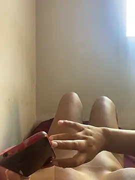 eu_laura - Eu_laura's free webcam