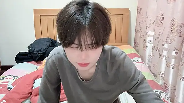 junnan001 - Junnan001's free webcam