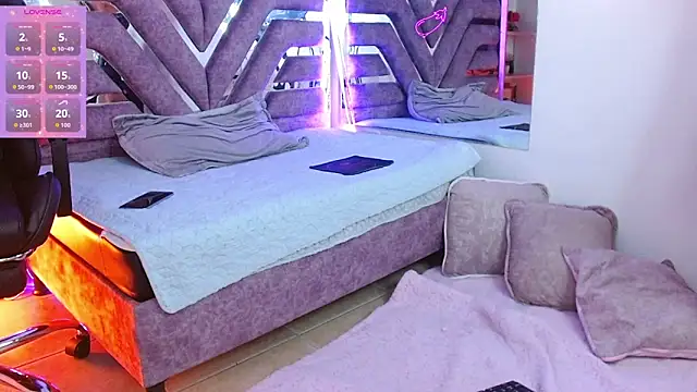 violet_collins1 - Violet_Collins1's free webcam