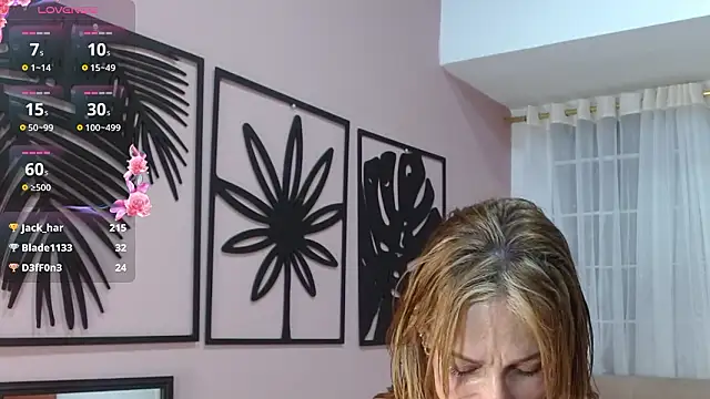 amara_rousse1 - Amara_rousse1's free webcam