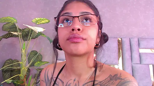 juliarose_ks - JuliaRose_ks's free webcam