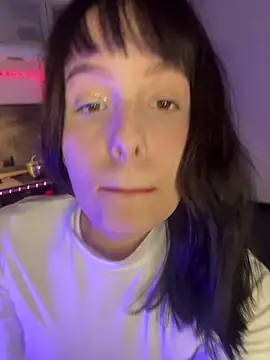 helena_manok - Helena_manok's free webcam