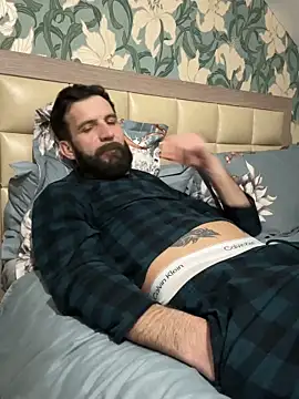 michel_huge (Ask my age) - Make me naked 💋💋💋