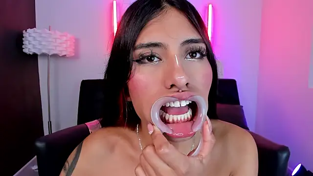 miss__allison - Miss__allison's free webcam - UK Sex Cams