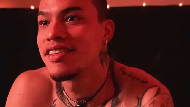 AlphaMasterXxx webcam