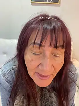 Webcam Model (Savvanahh)  is live.Free join now!