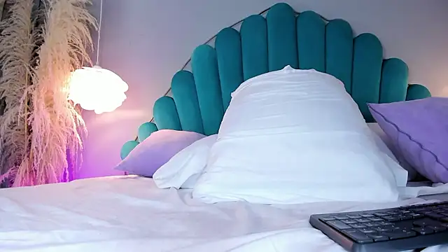 alassiahocthner - AlassiaHocthner's free webcam