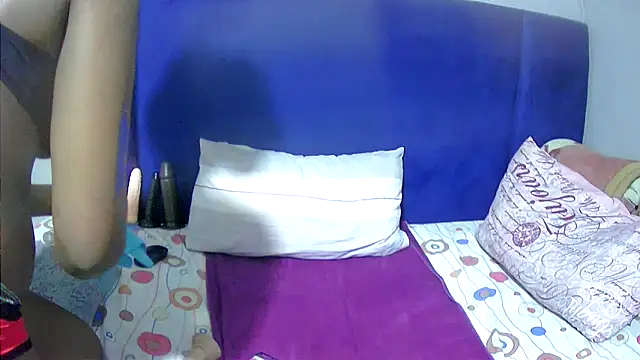 cherrydollx - Cherrydollx's free webcam