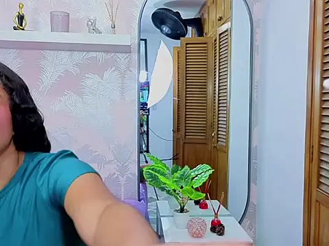 emma_thompssonn - Emma_Thompssonn's free webcam