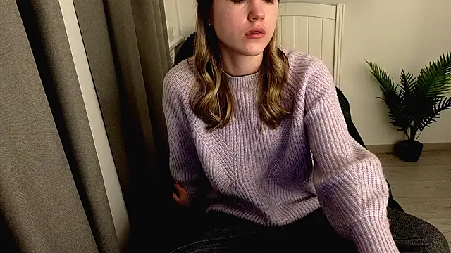 just_l0ve_me - Just_L0VE_me's free webcam