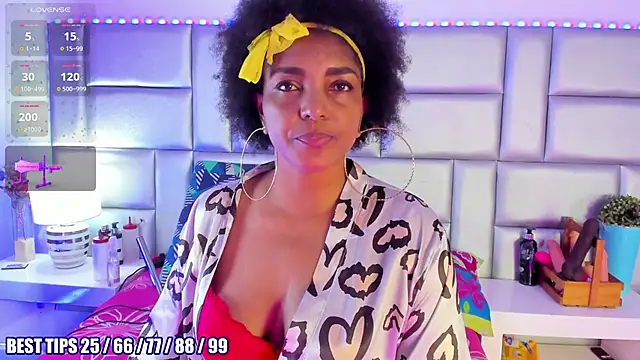 lovelynickii - LovelyNickii's free webcam