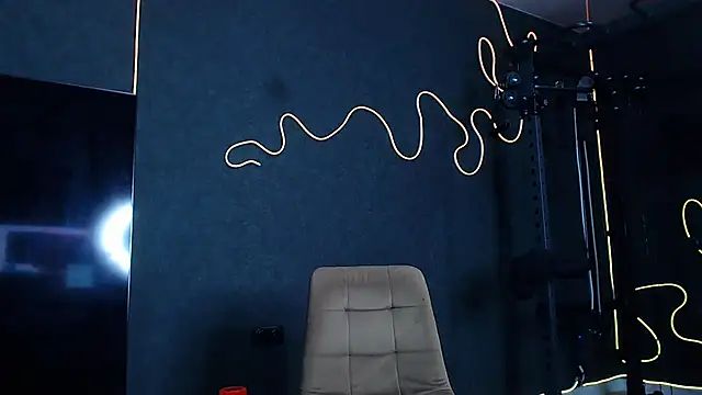 muscularjohnforux (M young) - naked body oil and twerk ass