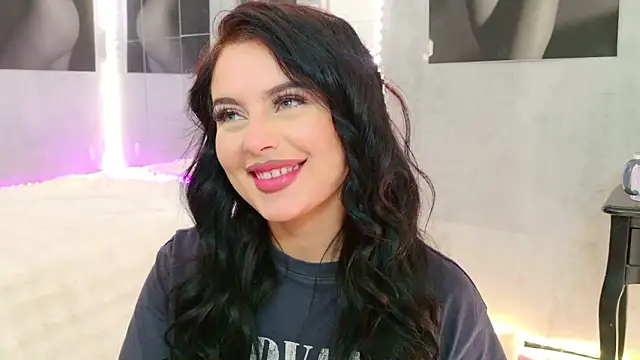 celia_chanel - Celia_chanel's free webcam - UK Sex Cams