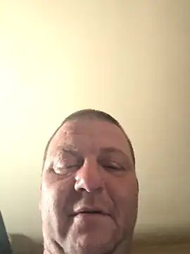 intoyou1689 - Intoyou1689's free webcam - UK Sex Cams