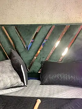 valeria_pink17 - Valeria_pink17's free webcam - UK Sex Cams