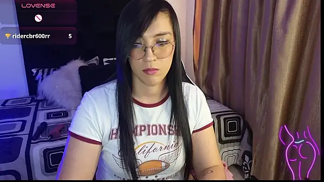 majuu__ - Majuu__'s free webcam