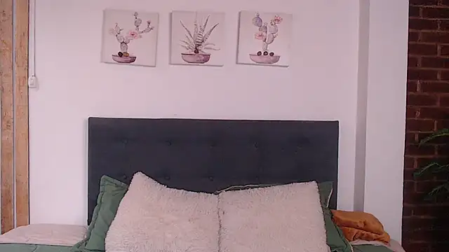 andrea_secret_ - Andrea_secret_'s free webcam