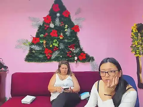 lesbiancuple - Lesbiancuple's free webcam