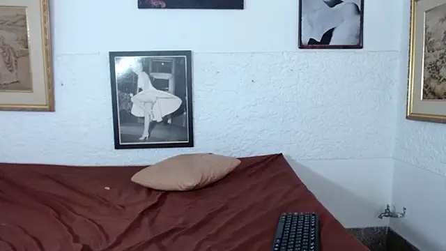 julianalopera1 - JulianaLopera1's free webcam