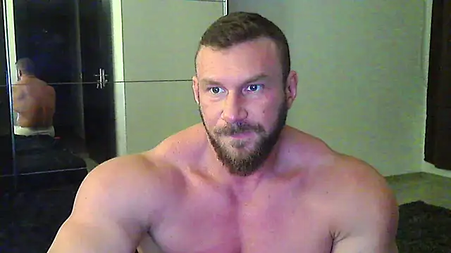 muscularkevin - Muscularkevin's free webcam