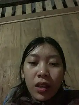 linh-lan1 - Linh-lan1's free webcam