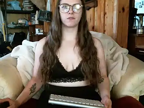 katie_kitten38 webcam