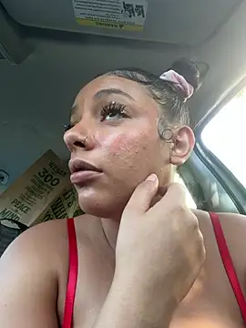 allybluee777 - Allybluee777's free webcam