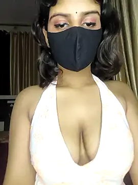 Webcam Model (Zaayaa_2)  is live.Free join now!