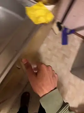 Mumbai_Guy_143 webcam