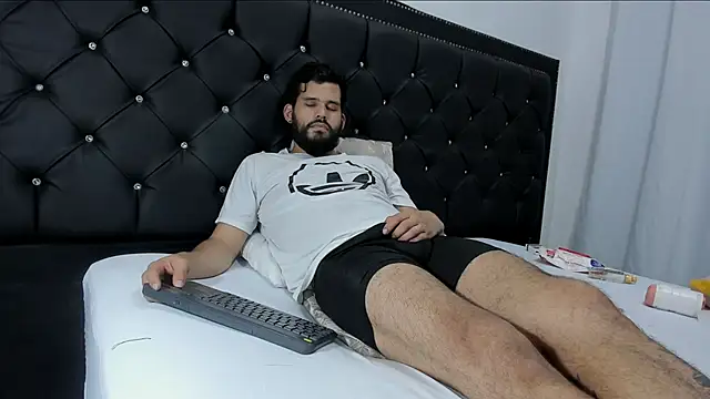 LucasBeaumont webcam