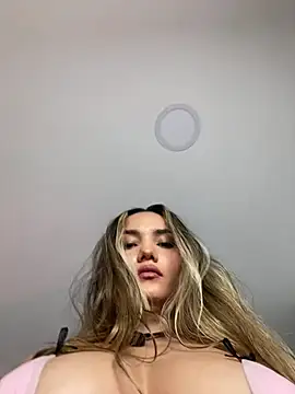 exoticcute - Exoticcute's free webcam