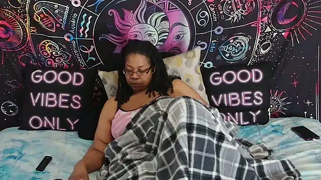 RENAESPLEASUREPALACE webcam