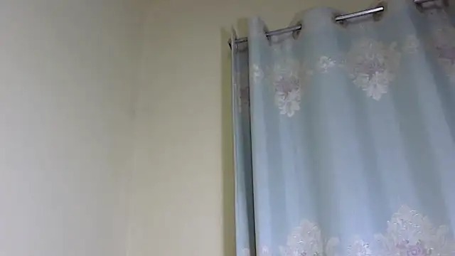 anu_tiny - Anu_tiny's free webcam