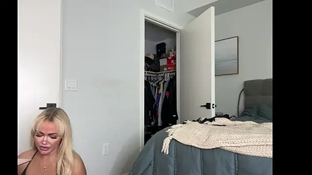 ElenaErickson webcam