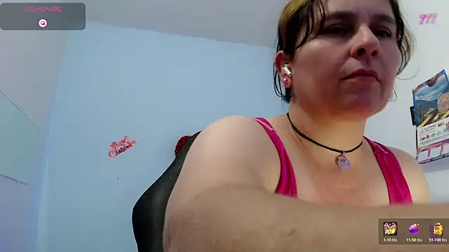 victoria_jones - Victoria_jones's free webcam - UK Sex Cams