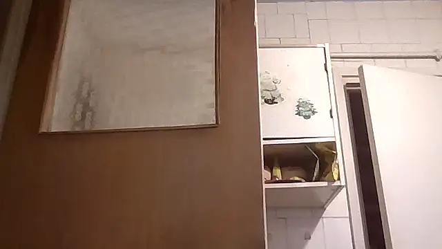 mariusica1@xh webcam