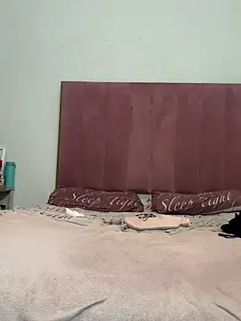 Bootyliciouse21X webcam