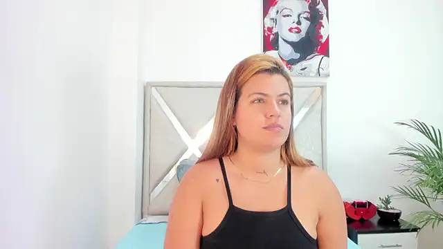 Alexandra_Torress webcam