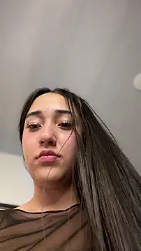 IsabellaaHill_ webcam