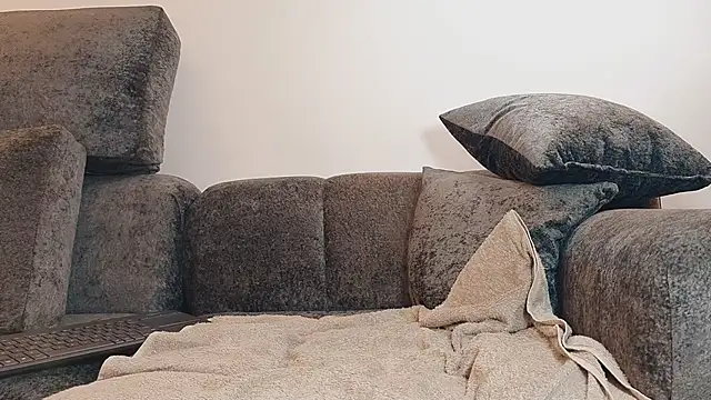 angelinepossy (F teen) - 5 minute control toys