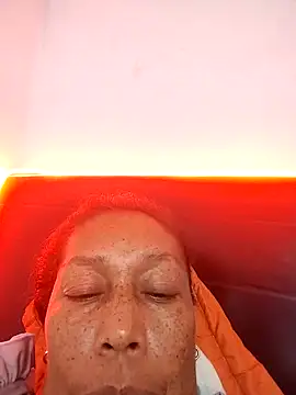 Ruby-Hot-Milf webcam