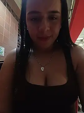 Julieth_hot-69 webcam