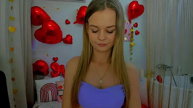 MidnighteAura webcam