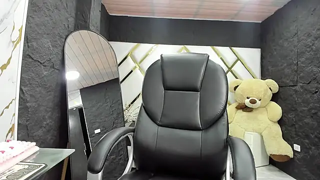 JulietaDiamond webcam