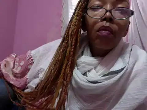 Ladyzee25 webcam