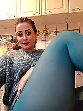 WatchTheQUEEnConQuer88 webcam