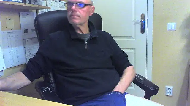 klipparn (M grandpa) - #cam2cam #cheapest-privates #ejaculation #finnish #flashing #grandpas #handjob #hd #jerk-off-instruction #masturbation #medium #nordic #orgasm #scandinavian #small-audience #straight #swedish #white